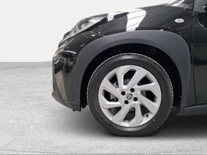 Toyota Aygo X Cross 1.0 VVT-I 72CV Play  - Foto 17