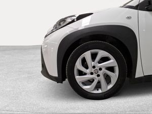Toyota Aygo X Cross 1.0 VVT-I 72CV Play  - Foto 17
