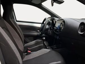 Toyota Aygo X Cross 1.0 VVT-I 72CV Play  - Foto 7