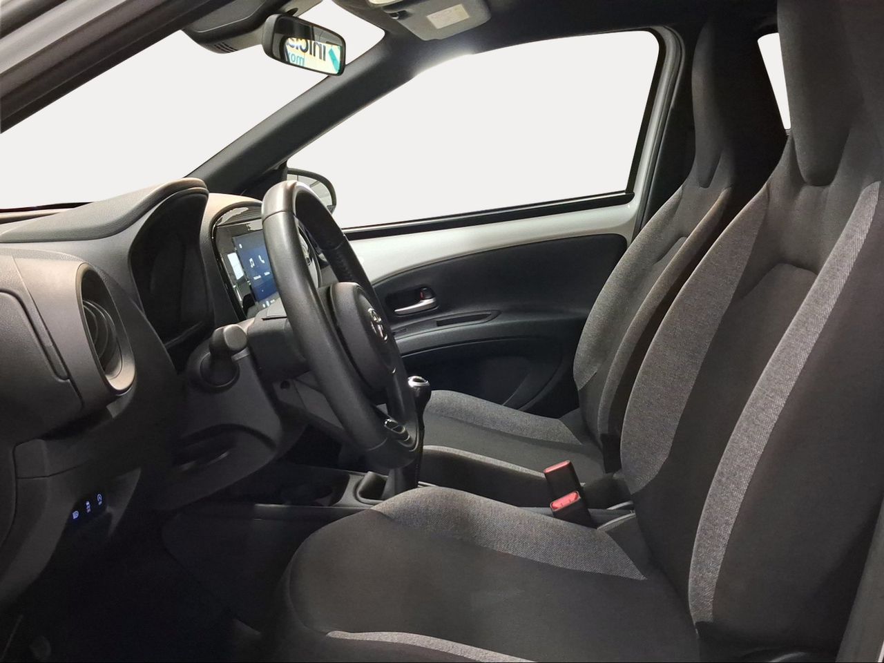 Toyota Aygo X Cross 1.0 VVT-I 72CV Play  - Foto 13