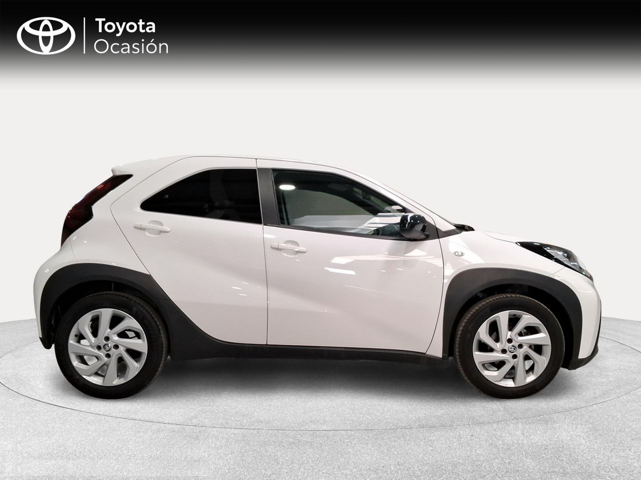 Toyota Aygo X Cross 1.0 VVT-I 72CV Play  - Foto 18