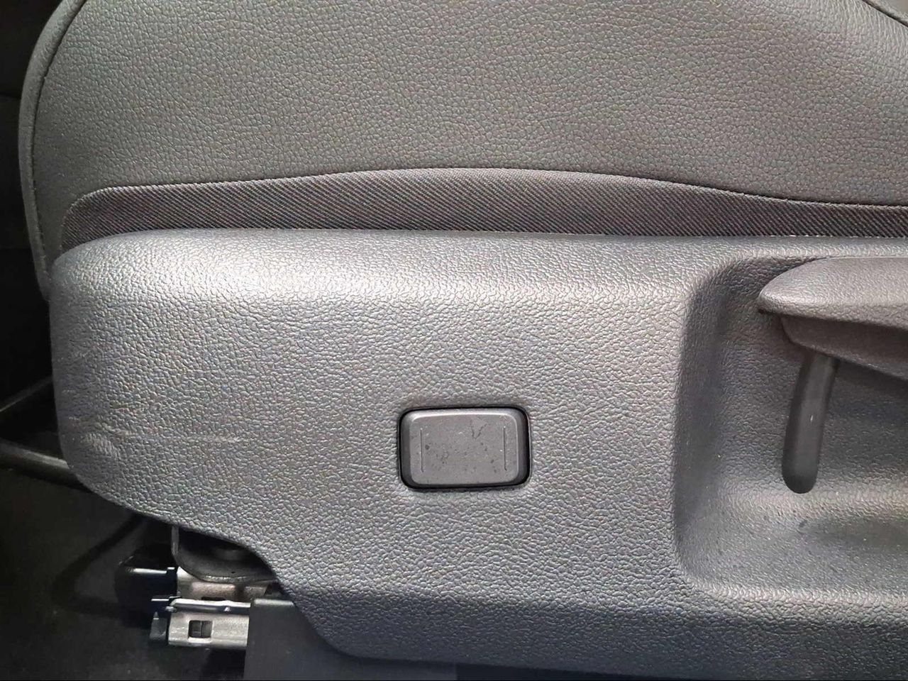 Toyota Corolla 140H GR-Sport  - Foto 23