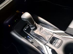 Toyota Corolla 200H Style EditionTouring Sport  - Foto 22