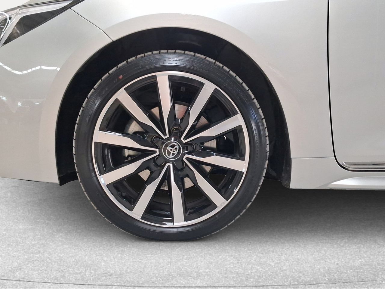 Toyota Corolla 200H Style EditionTouring Sport  - Foto 17