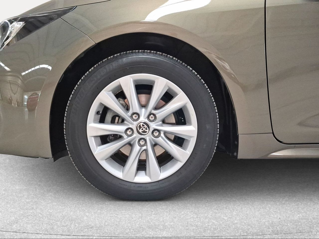 Toyota Corolla 140H Active Plus Touring Sport  - Foto 17