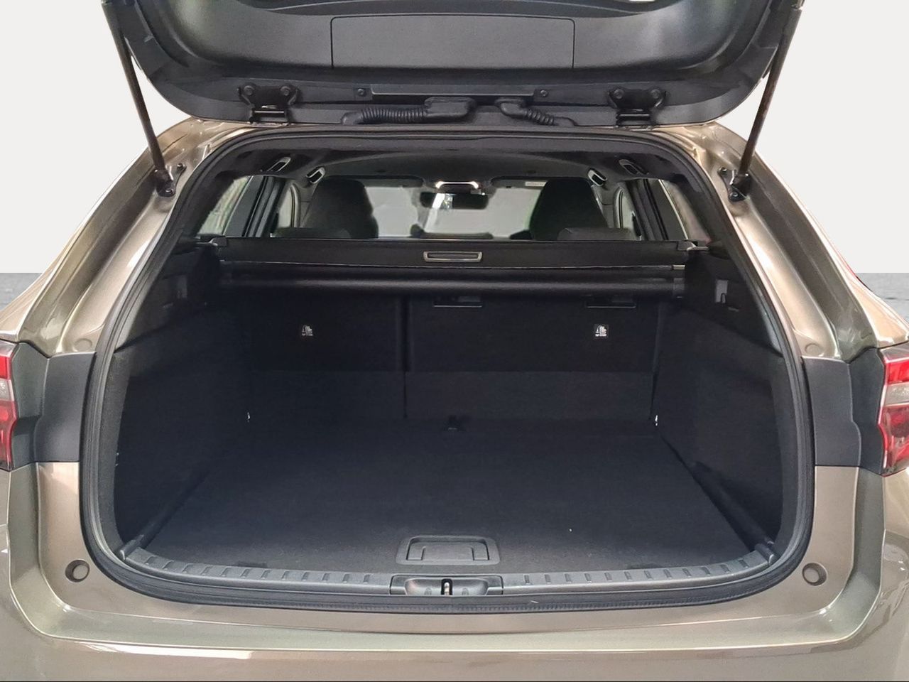 Toyota Corolla 140H Active Plus Touring Sport  - Foto 11