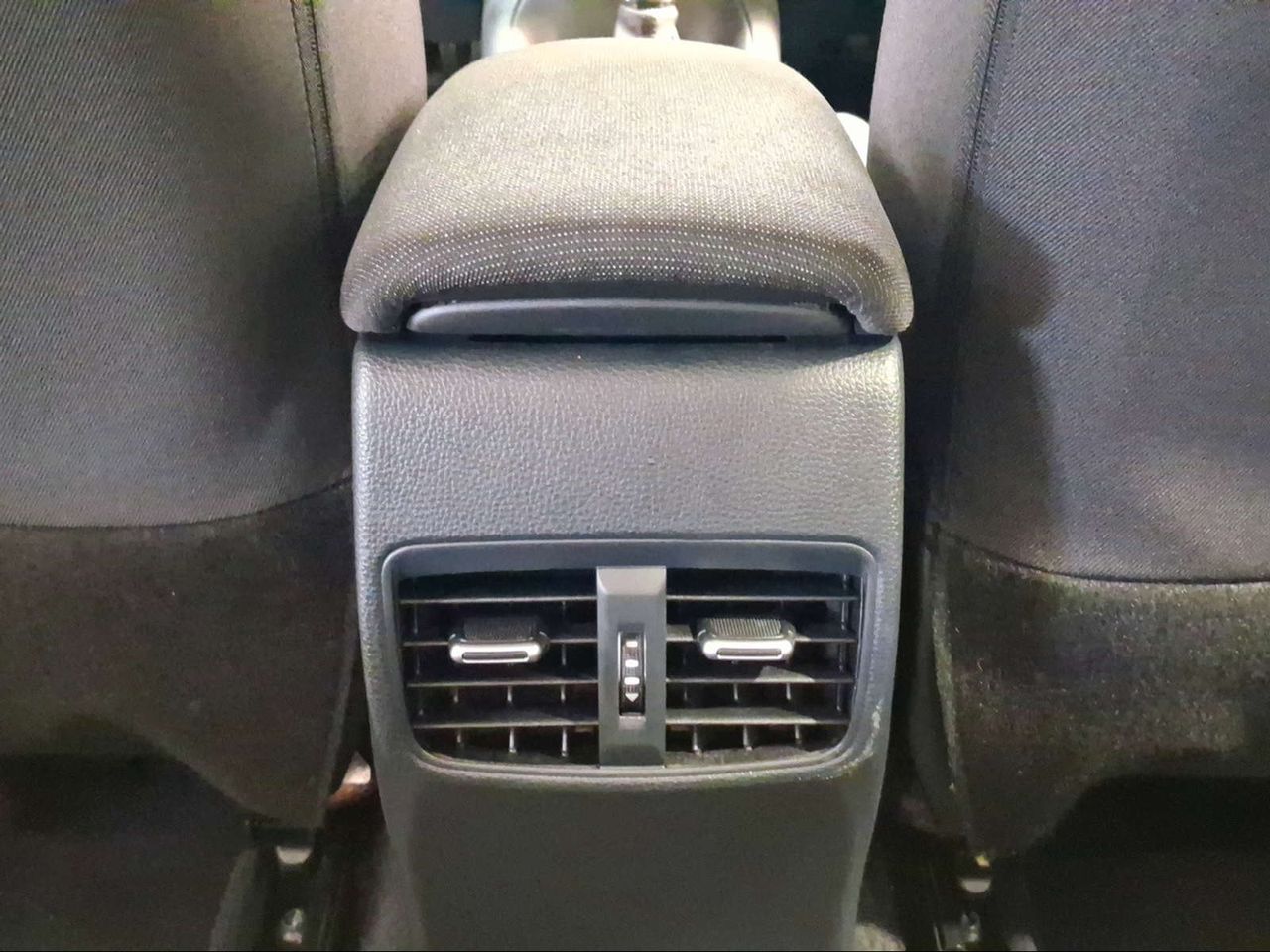 Toyota Corolla 140H Active Plus Touring Sport  - Foto 24