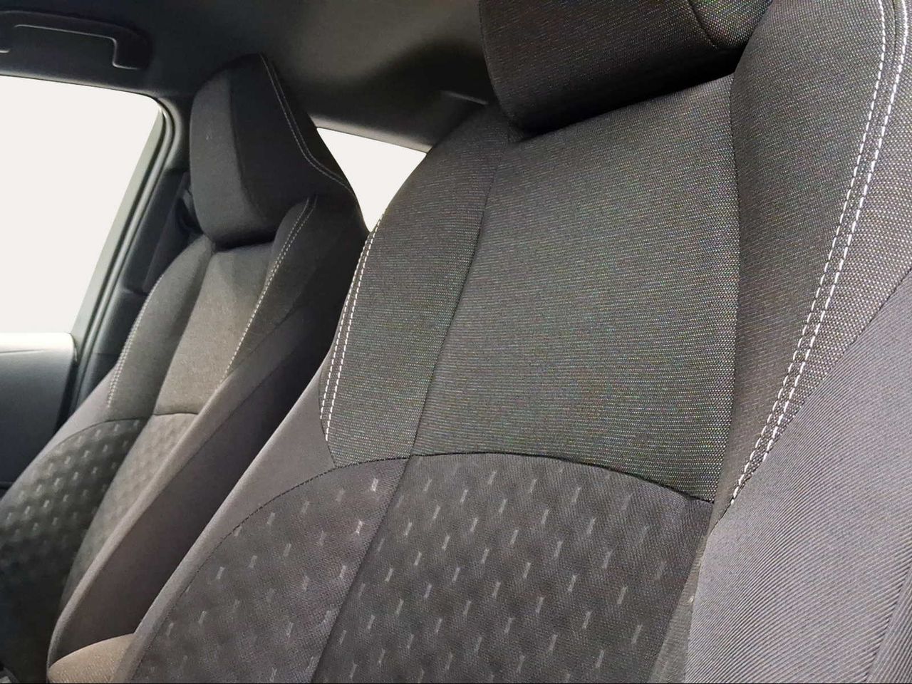 Toyota Corolla 140H Active Plus Touring Sport  - Foto 23