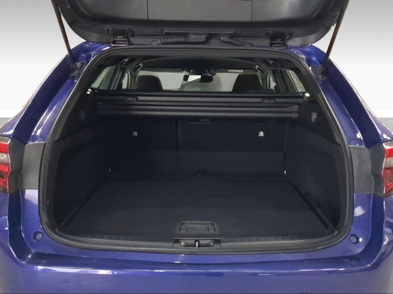 Toyota Corolla 140H Active Plus Touring Sport  - Foto 11