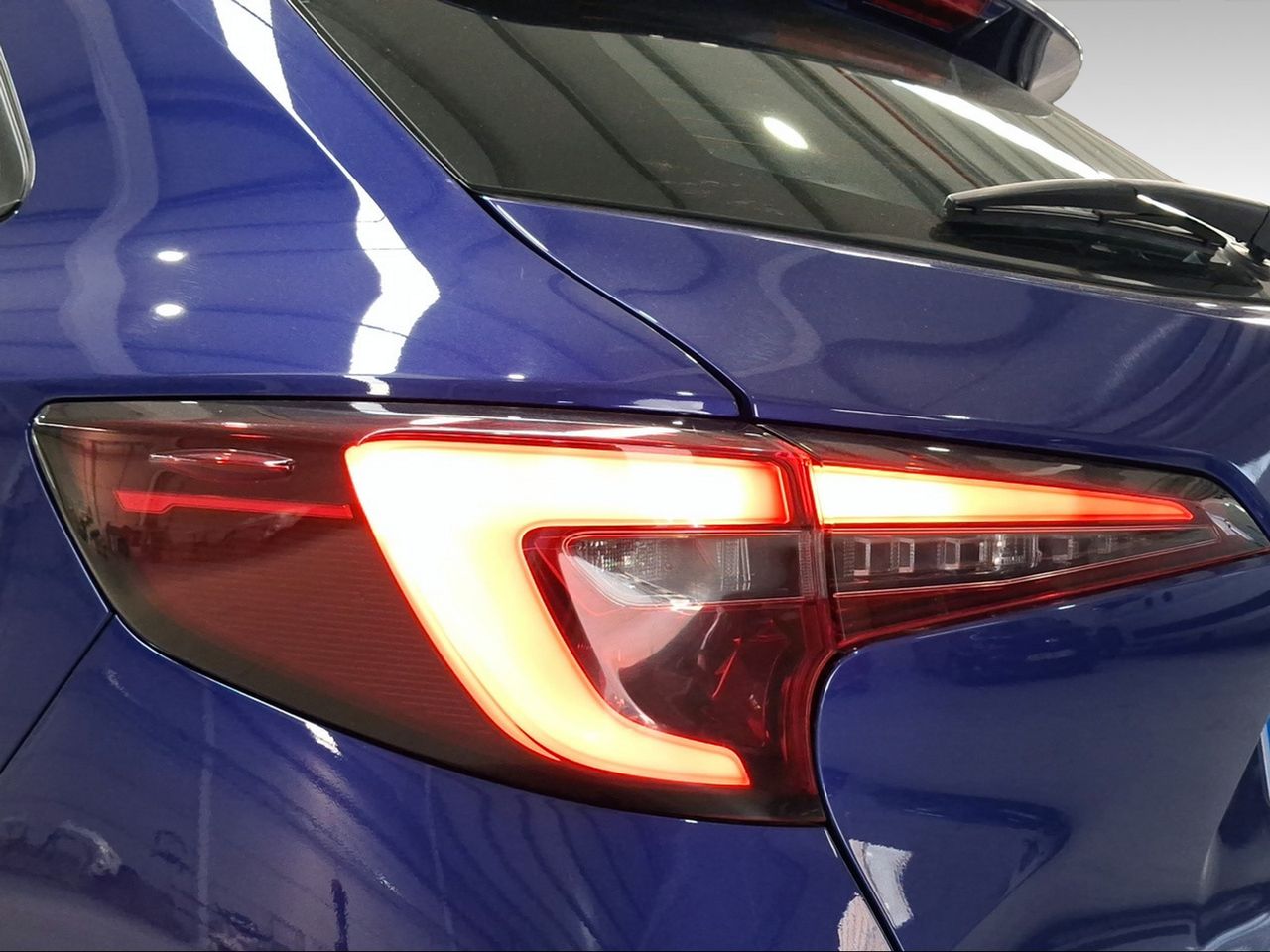 Toyota Corolla 140H Active Plus Touring Sport  - Foto 24