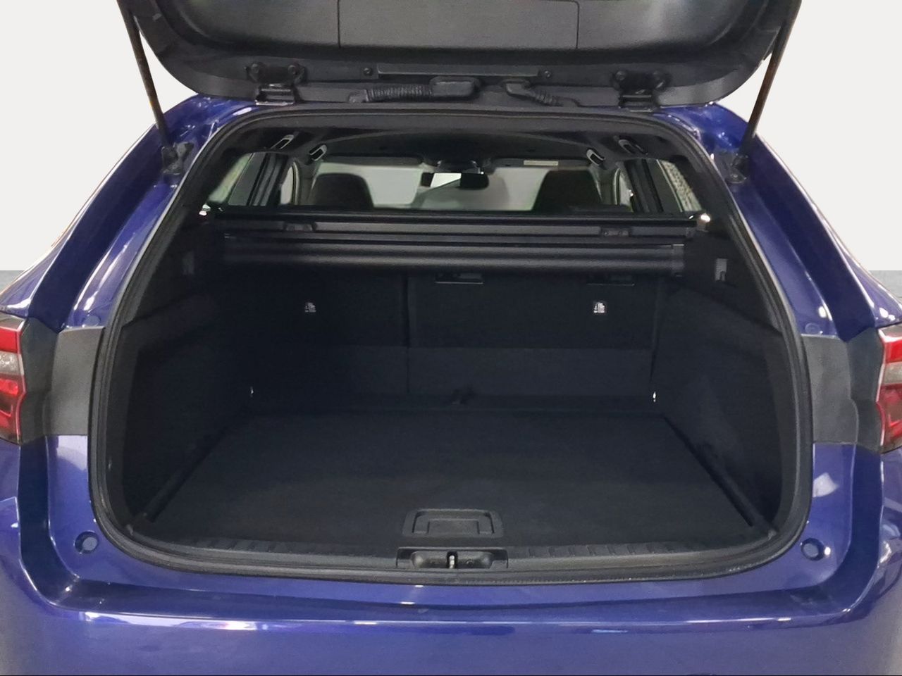 Toyota Corolla 140H Active Plus Touring Sport  - Foto 11