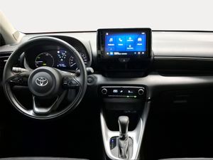 Toyota Yaris 1.5 120H Active Plus  - Foto 9
