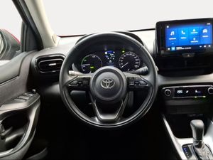 Toyota Yaris 1.5 120H Active Plus  - Foto 10