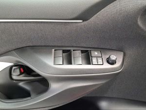 Toyota Yaris 1.5 120H Active Plus  - Foto 24
