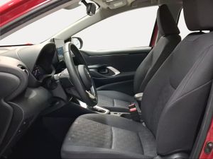 Toyota Yaris 1.5 120H Active Plus  - Foto 13