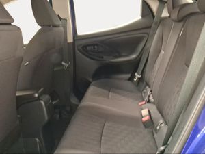 Toyota Yaris 1.5 120H Active Plus  - Foto 12