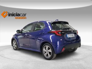 Toyota Yaris 1.5 120H Active Plus  - Foto 3