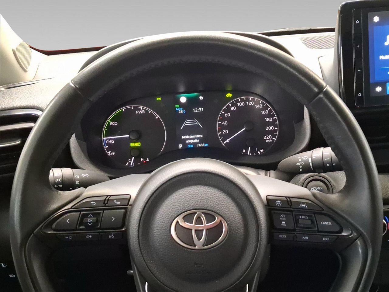 Toyota Yaris 1.5 120H Active Plus  - Foto 14
