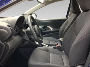 Toyota Yaris 1.5 120H Active Plus  - Foto 13