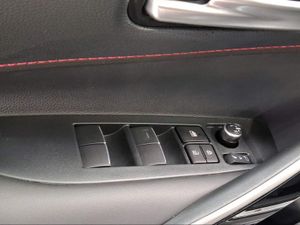 Toyota Corolla 140H GR-Sport  - Foto 21