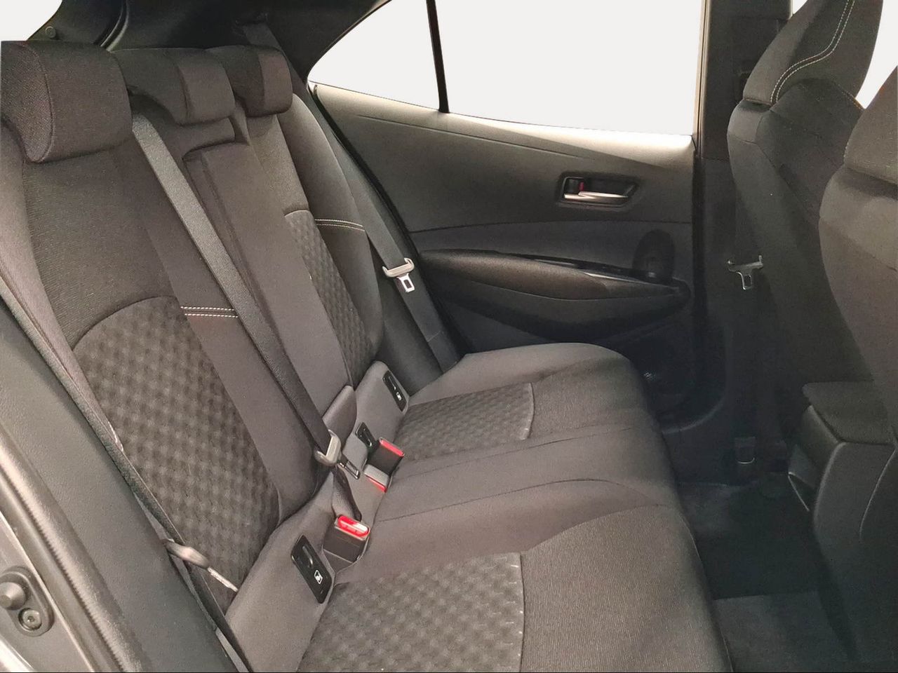 Toyota Corolla 140H Active Plus  - Foto 8