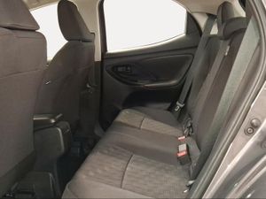 Toyota Yaris 1.5 120H Active Plus  - Foto 12