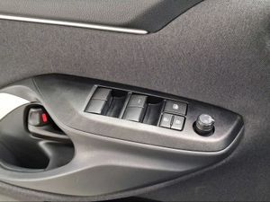 Toyota Yaris 1.5 120H Active Plus  - Foto 24