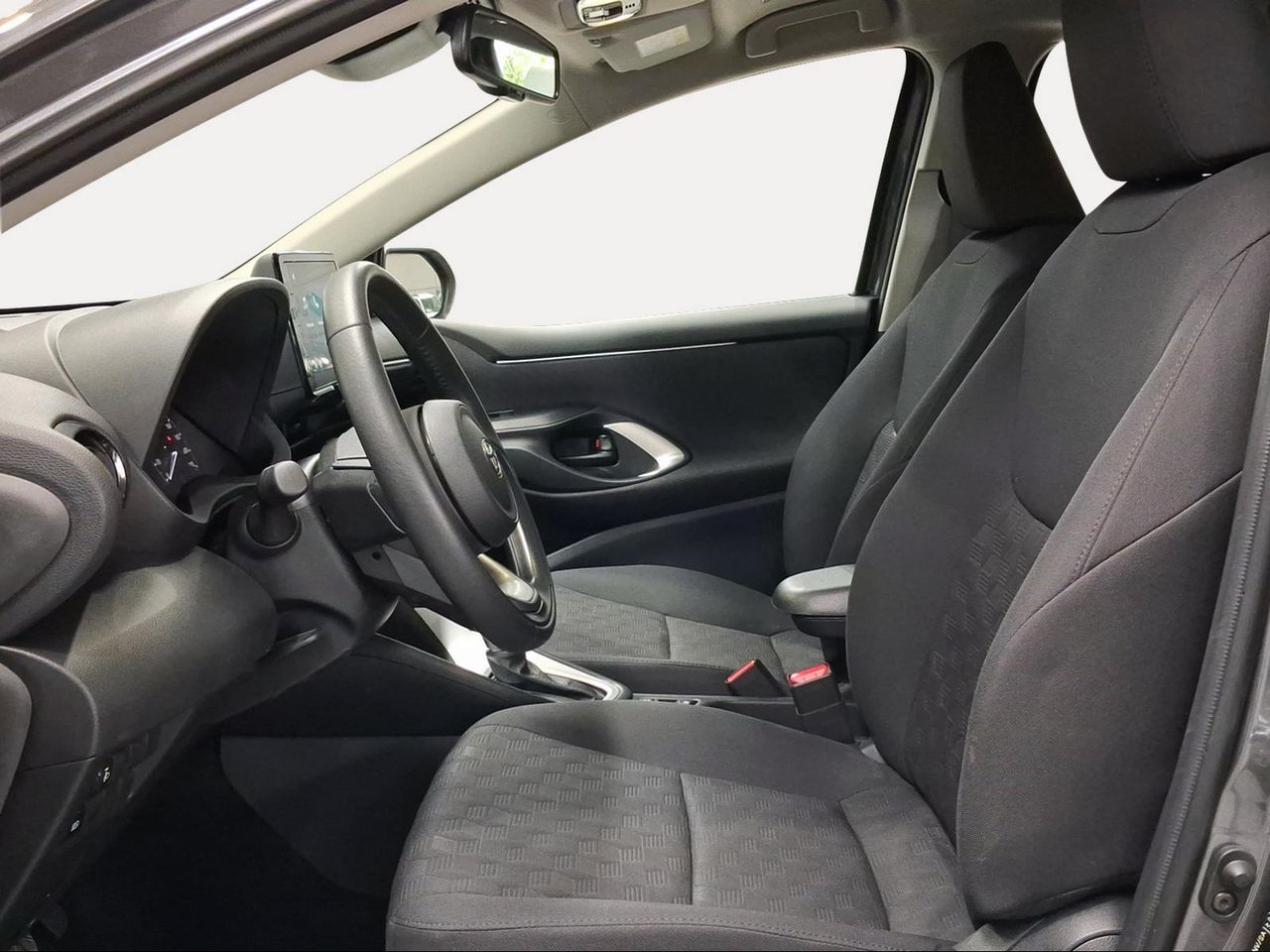 Toyota Yaris 1.5 120H Active Plus  - Foto 13