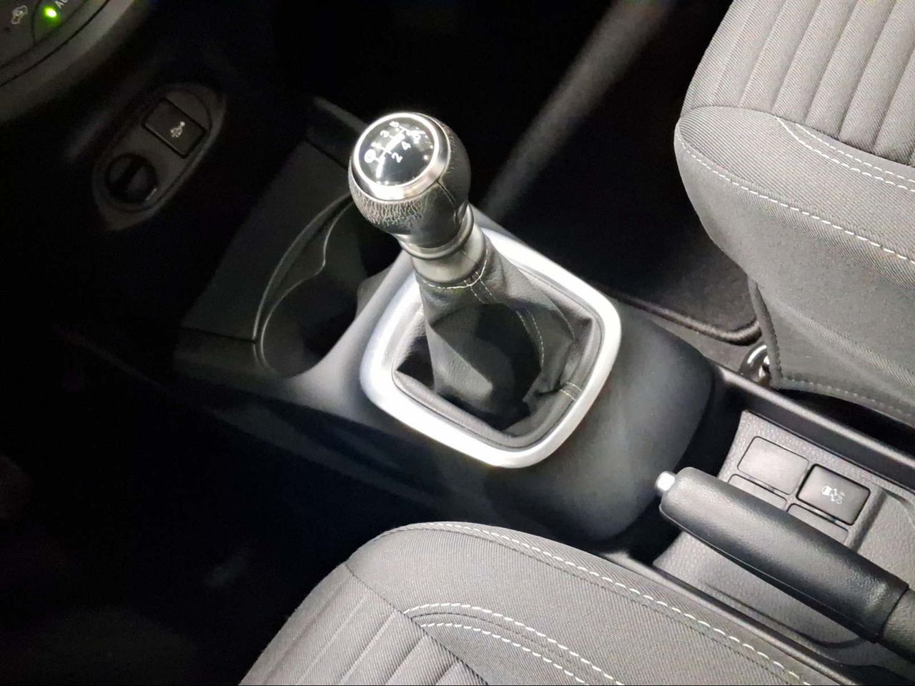Toyota Yaris 1.5 110 Active Tech  - Foto 24