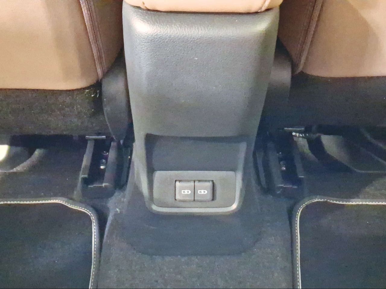 Lexus LBX 1.5 136cv HEV Elegant+  - Foto 19