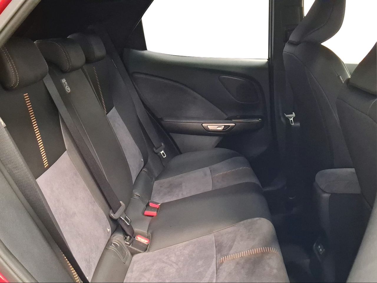 Lexus LBX 1.5 136cv HEV Cool  - Foto 8