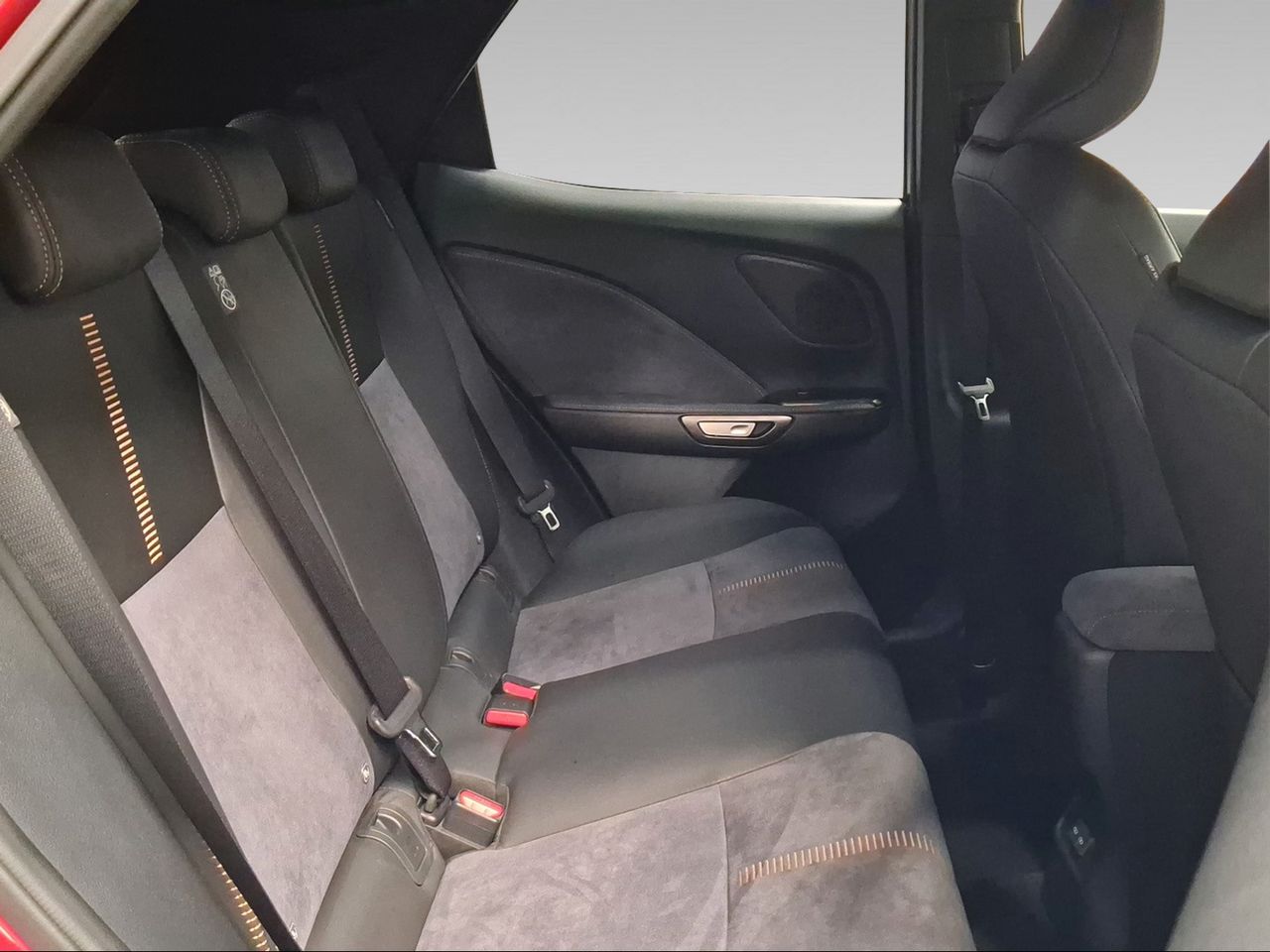 Lexus LBX 1.5 136cv HEV Cool  - Foto 8