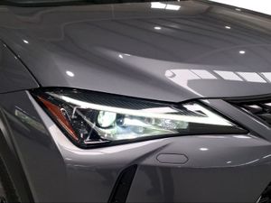 Lexus UX 2.0 250h Business  - Foto 19