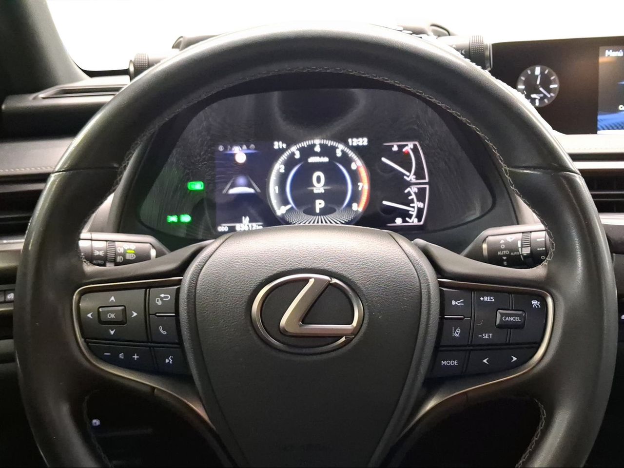Lexus UX 2.0 250h Business  - Foto 14