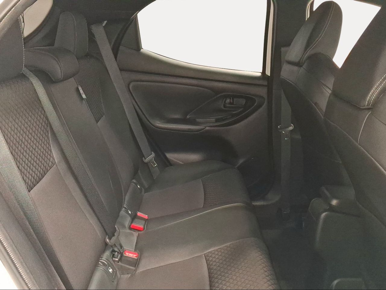 Toyota Yaris 1.5 120H Style  - Foto 8
