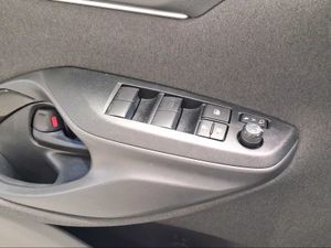 Toyota Yaris 1.5 120H Style  - Foto 23