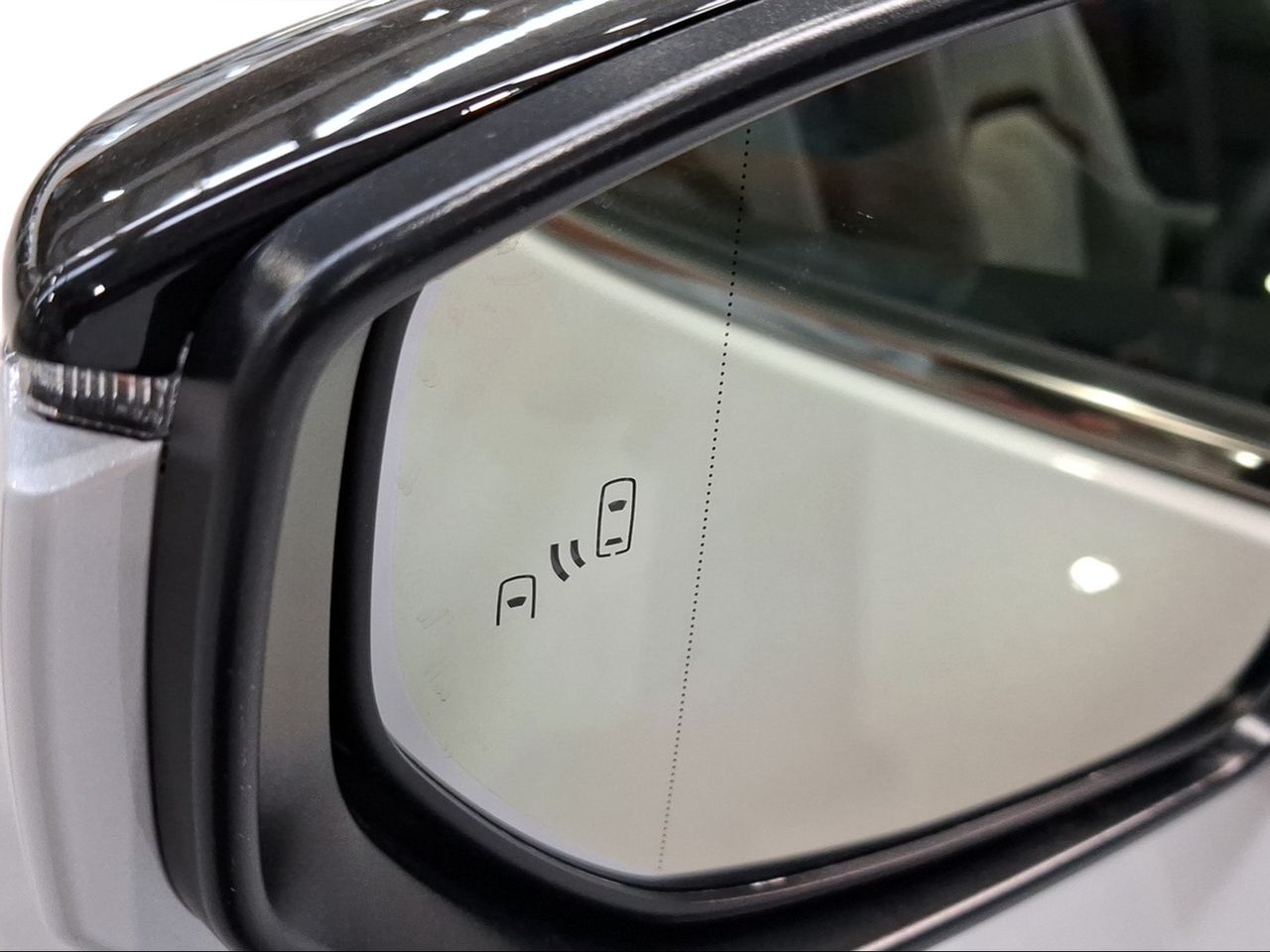 Lexus UX 2.0 300h Relax Plus  - Foto 24