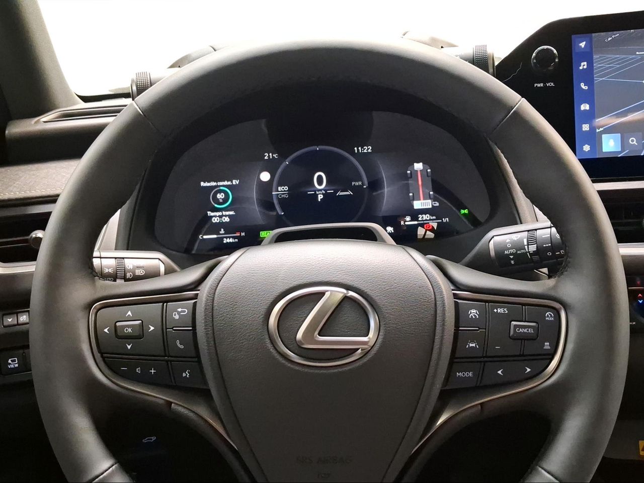 Lexus UX 2.0 300h Relax Plus  - Foto 16
