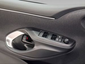 Toyota Yaris 1.5 120H Active Plus  - Foto 23