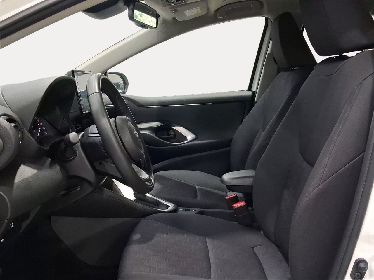 Toyota Yaris 1.5 120H Active Plus  - Foto 13