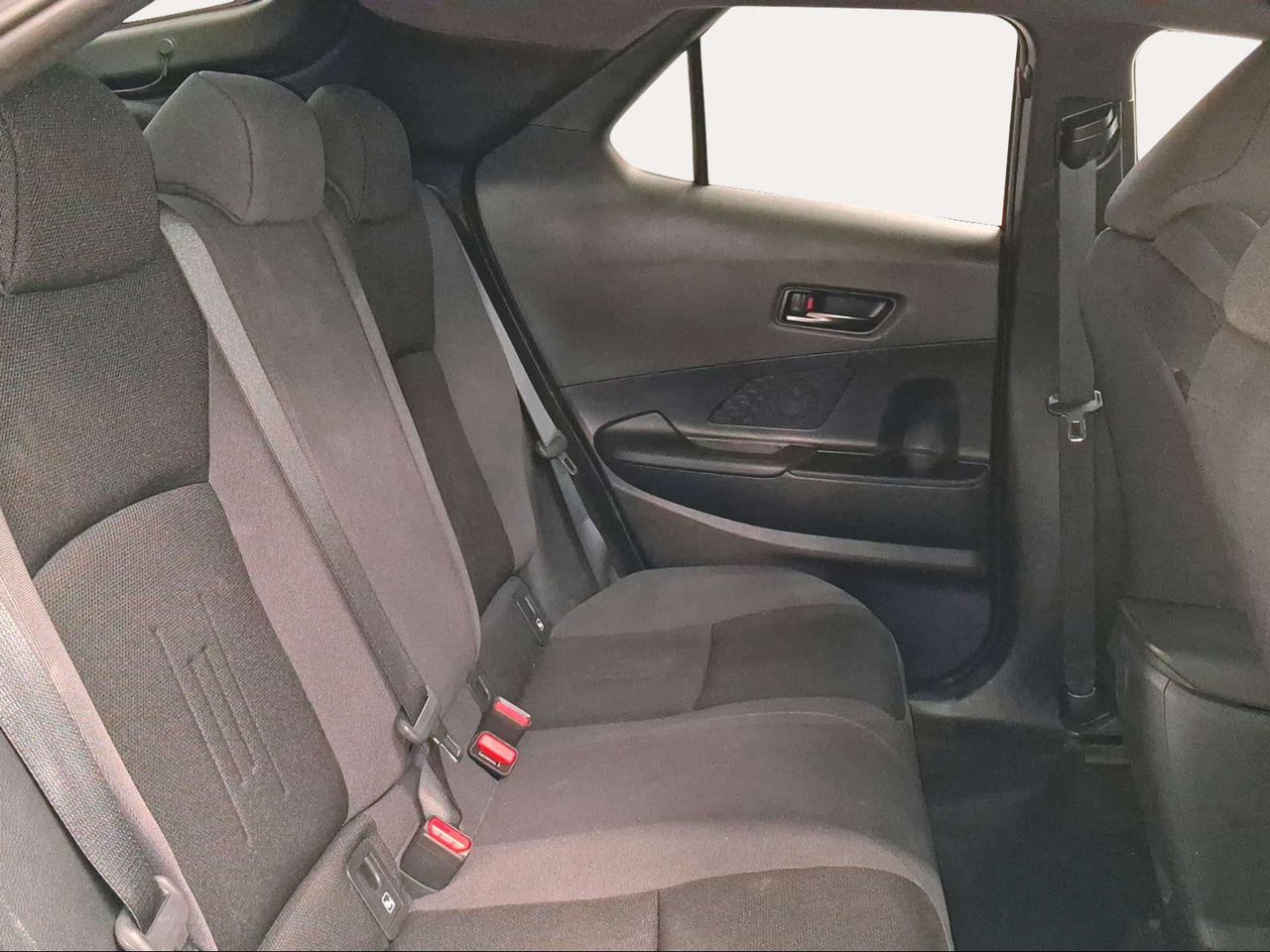 Toyota C-HR 1.8 Advance Hybrid 140  - Foto 8