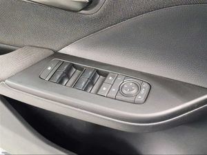Toyota C-HR 1.8 Advance Hybrid 140  - Foto 22