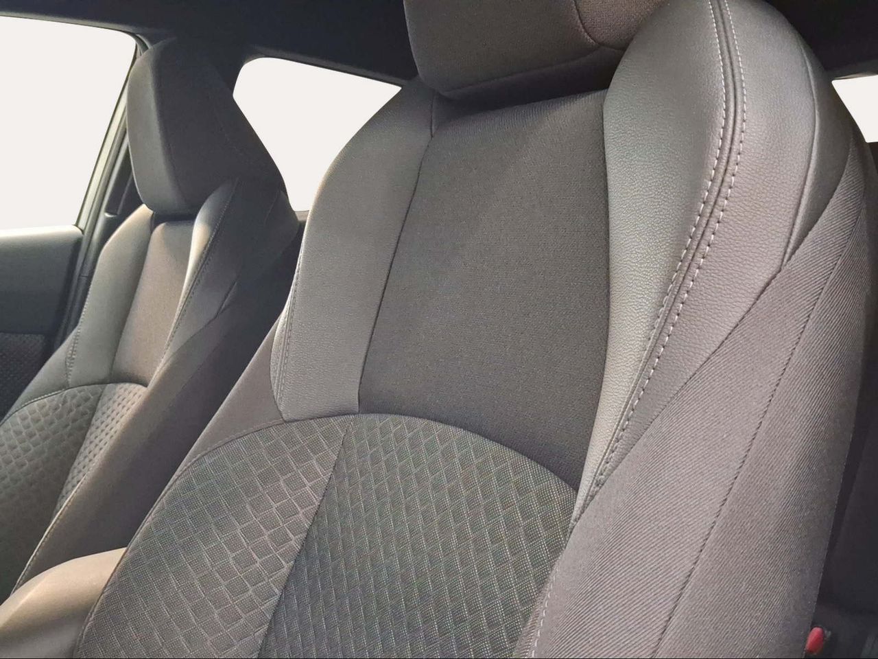Toyota C-HR 1.8 125H Advance  - Foto 23