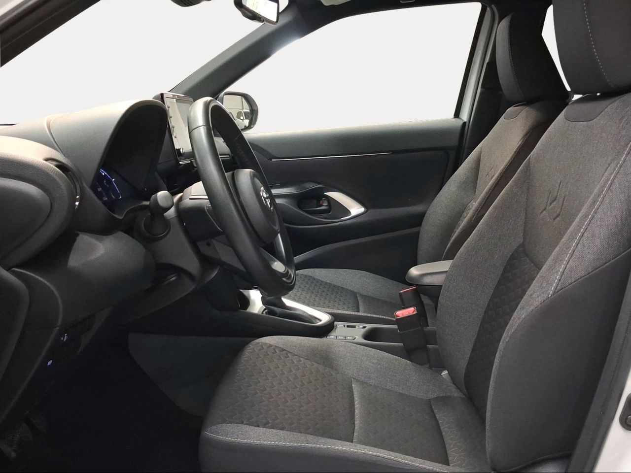Toyota Yaris Cross 1.5 120H Active Tech  - Foto 13