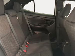 Toyota Yaris Cross 1.5 120H Active Tech  - Foto 8
