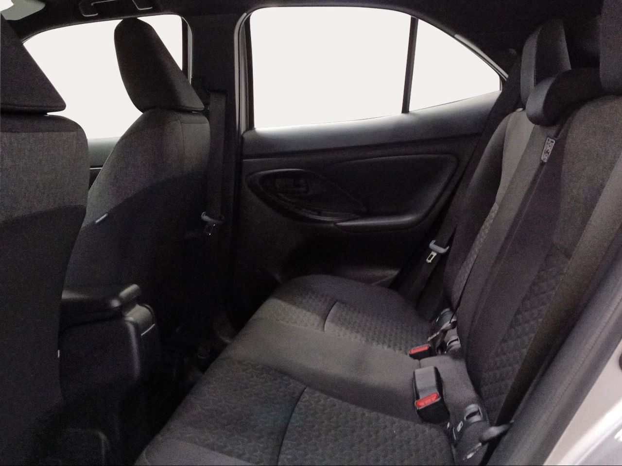 Toyota Yaris Cross 1.5 120H Active Tech  - Foto 12