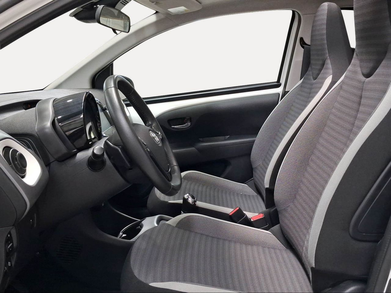 Toyota Aygo 1.0 70 x-play x-shift sky  - Foto 13