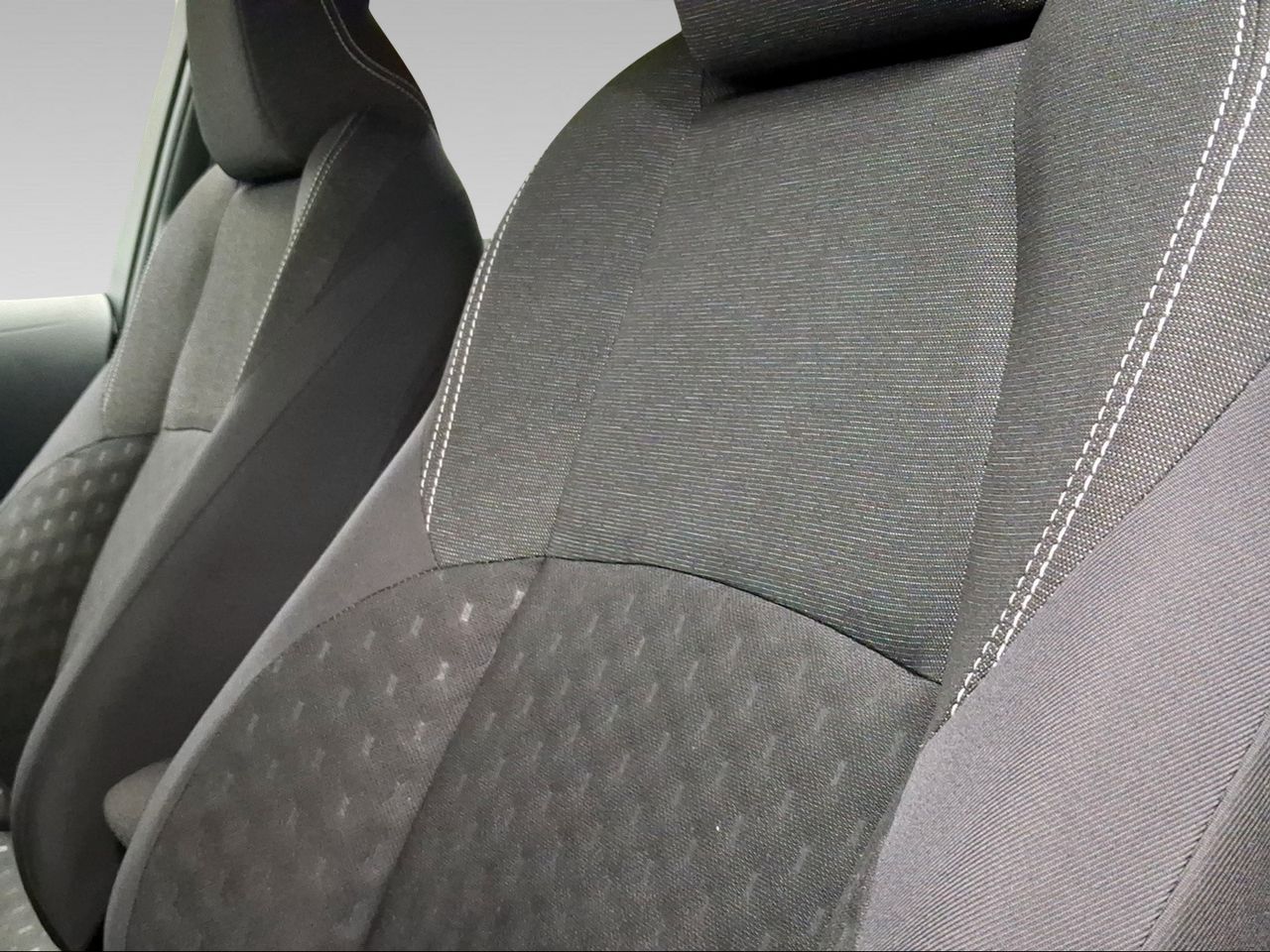 Toyota Corolla 140H Active Plus Touring Sport  - Foto 22