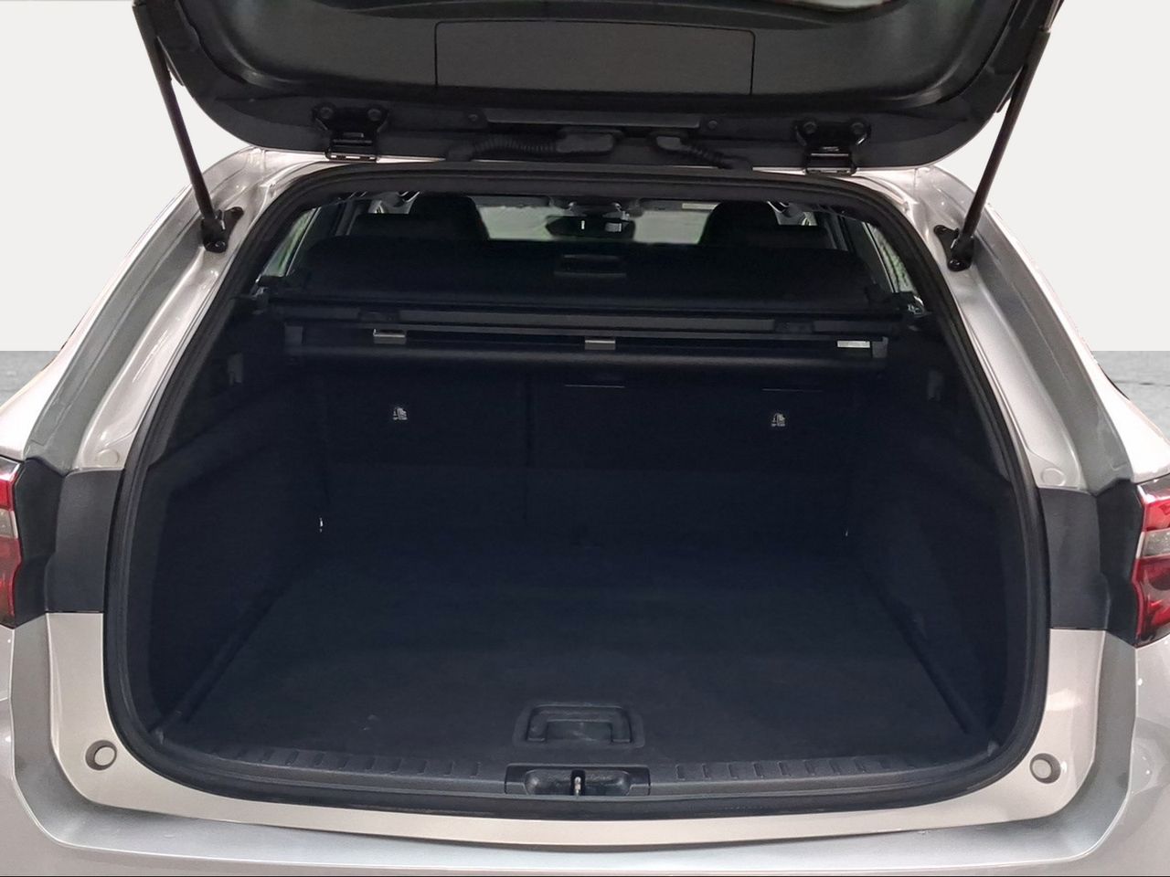 Toyota Corolla 140H Active Plus Touring Sport  - Foto 11