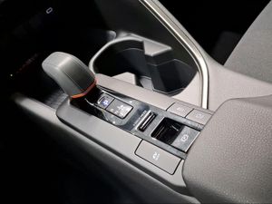 Toyota C-HR 1.8 Advance Hybrid 140  - Foto 22